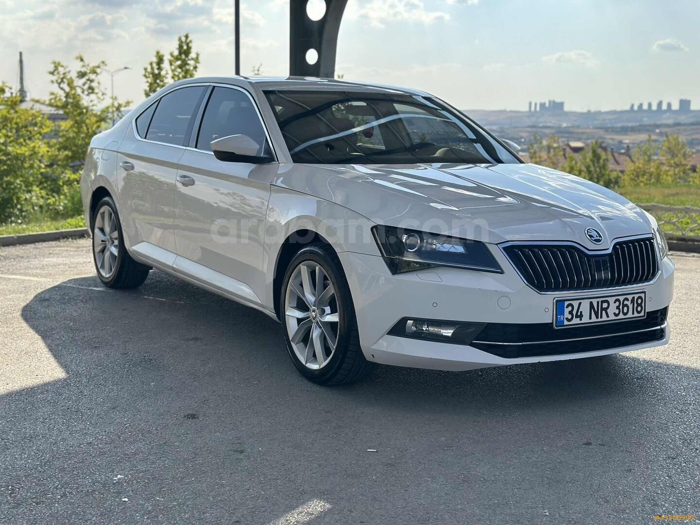 Galeriden Skoda SuperB 1.6 TDI Prestige 2015 Model Ankara 307.000 km Beyaz 4