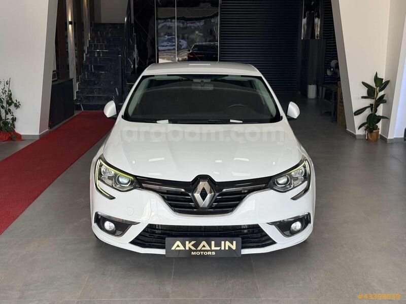 Galeriden Renault Megane 1.5 Blue DCI Touch 2020 Model Aksaray 130.000 km Beyaz 1