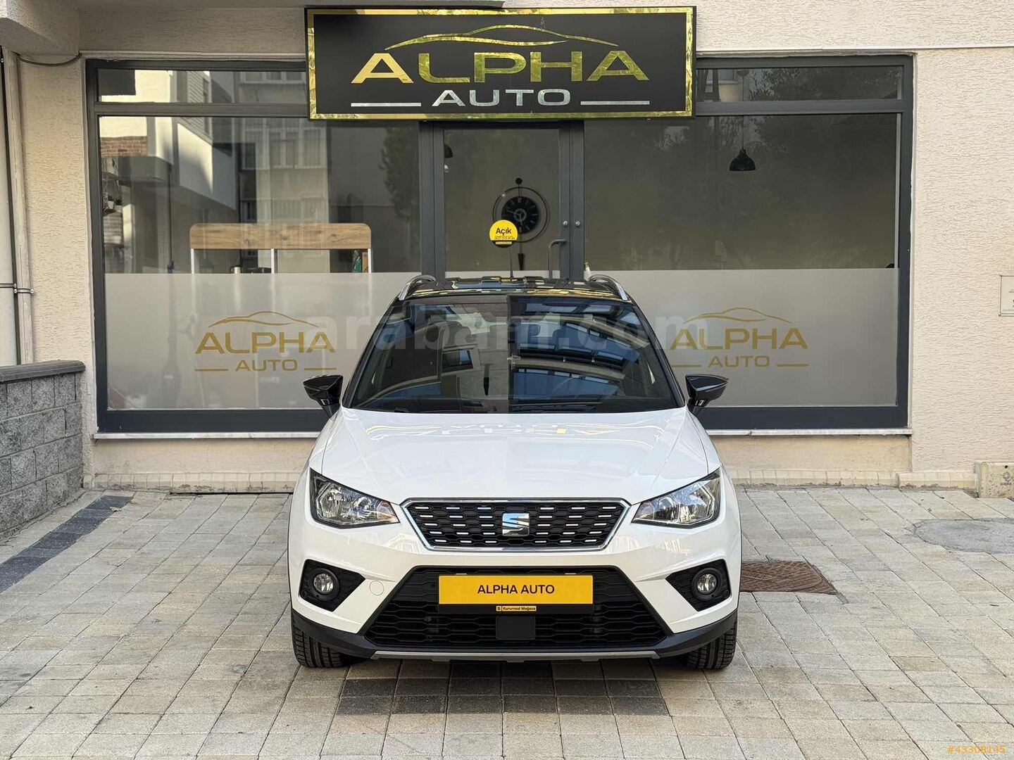 Galeriden Seat Arona 1.0 EcoTSI Xcellence 2020 Model İstanbul 91.000 km Beyaz 2