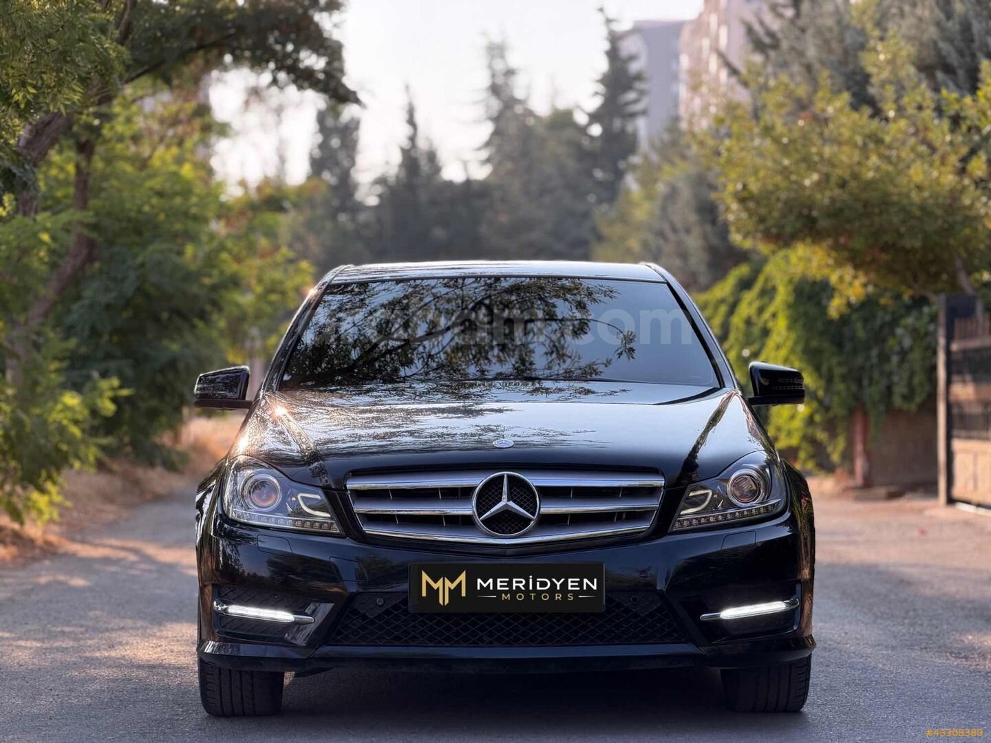 Galeriden Mercedes - Benz C 180 BlueEFFICIENCY AMG 2011 Model Kahramanmaraş 283.000 km Siyah 1