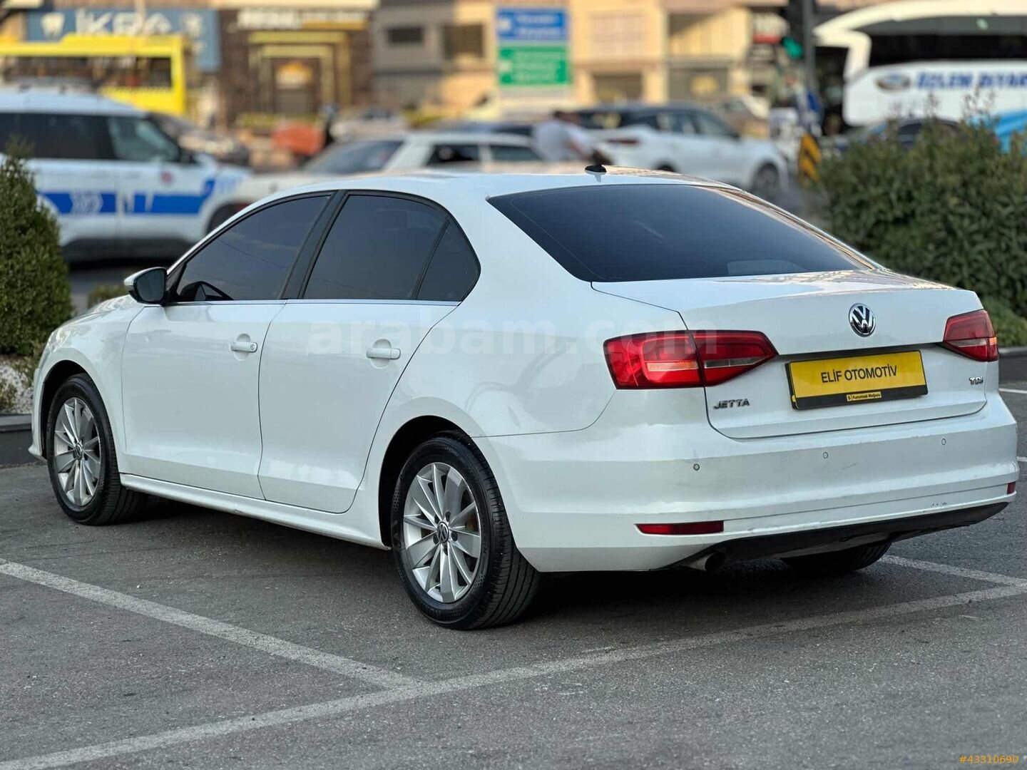 Galeriden Volkswagen Jetta 1.6 TDi Comfortline 2014 Model Gaziantep 281.000 km Beyaz 5