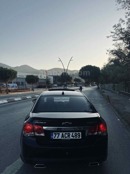 Sahibinden Chevrolet Cruze 1.6 LS Plus 2011 Model Manisa 208.000 km Siyah