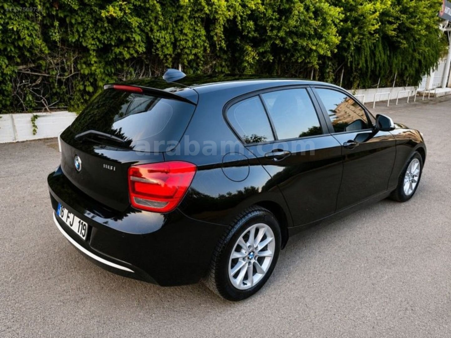 Galeriden BMW 1 Serisi 116i Urban Line 2012 Model Antalya 192.000 km Siyah 3