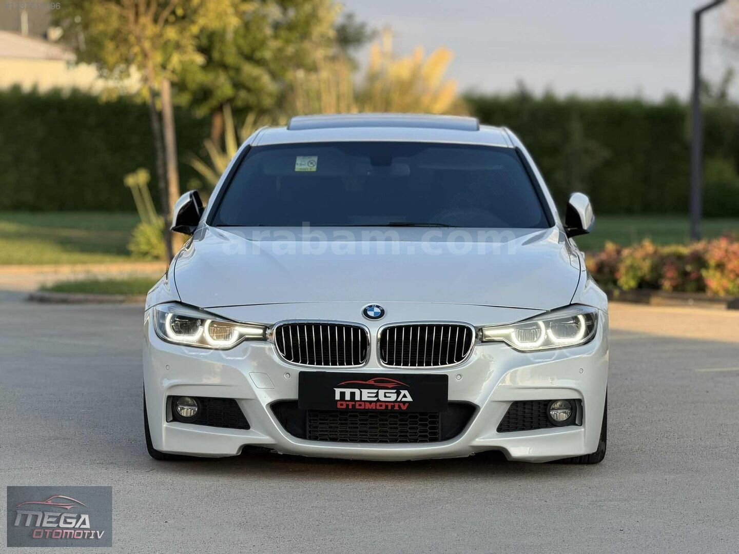 Galeriden BMW 3 Serisi 320i ED 40th Year Edition 2016 Model Sakarya 228.000 km Beyaz 2