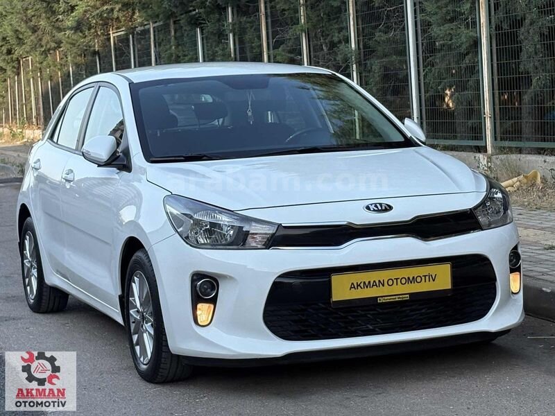 Galeriden Kia Rio 1.4 CVVT Elegance 2018 Model Bursa 130.000 km Beyaz