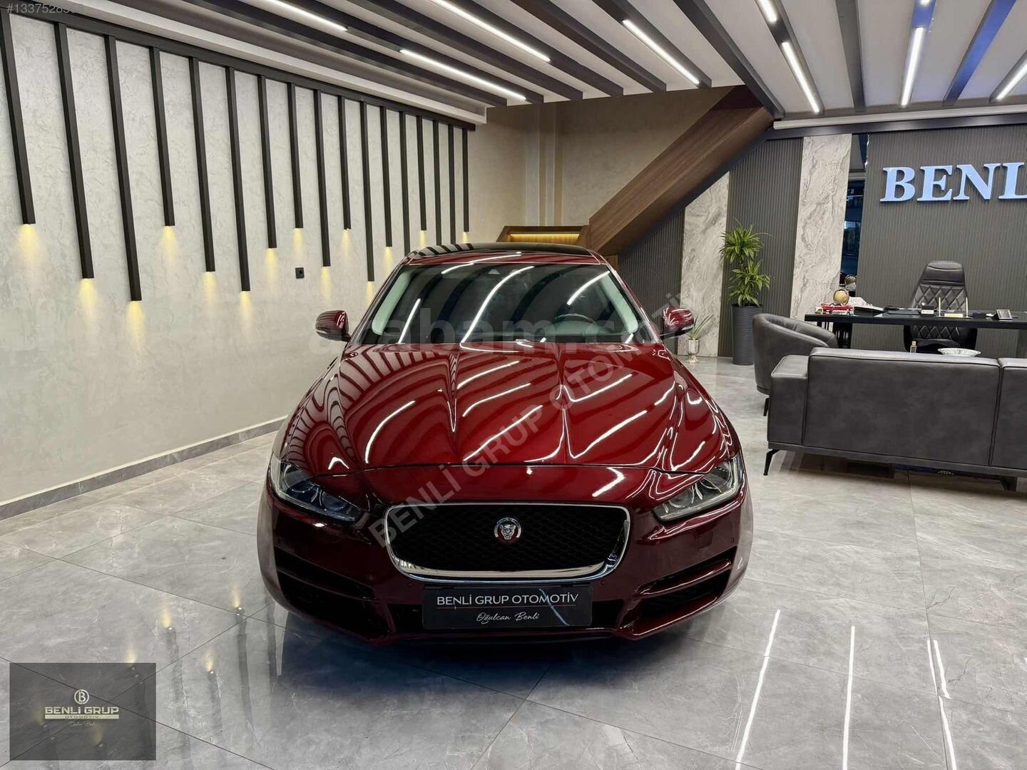 Galeriden Jaguar XE 2.0 Prestige 2015 Model Ankara 90.000 km Bordo 2