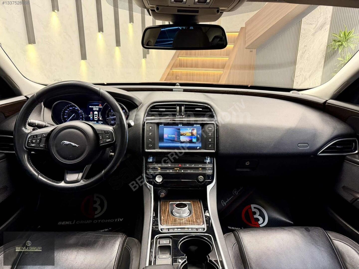 Galeriden Jaguar XE 2.0 Prestige 2015 Model Ankara 90.000 km Bordo 7