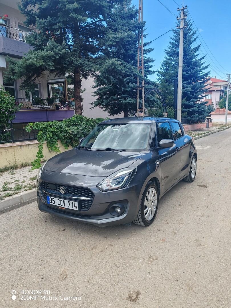 Sahibinden Suzuki Swift 1.2 Hibrit GL Techno 2021 Model 3