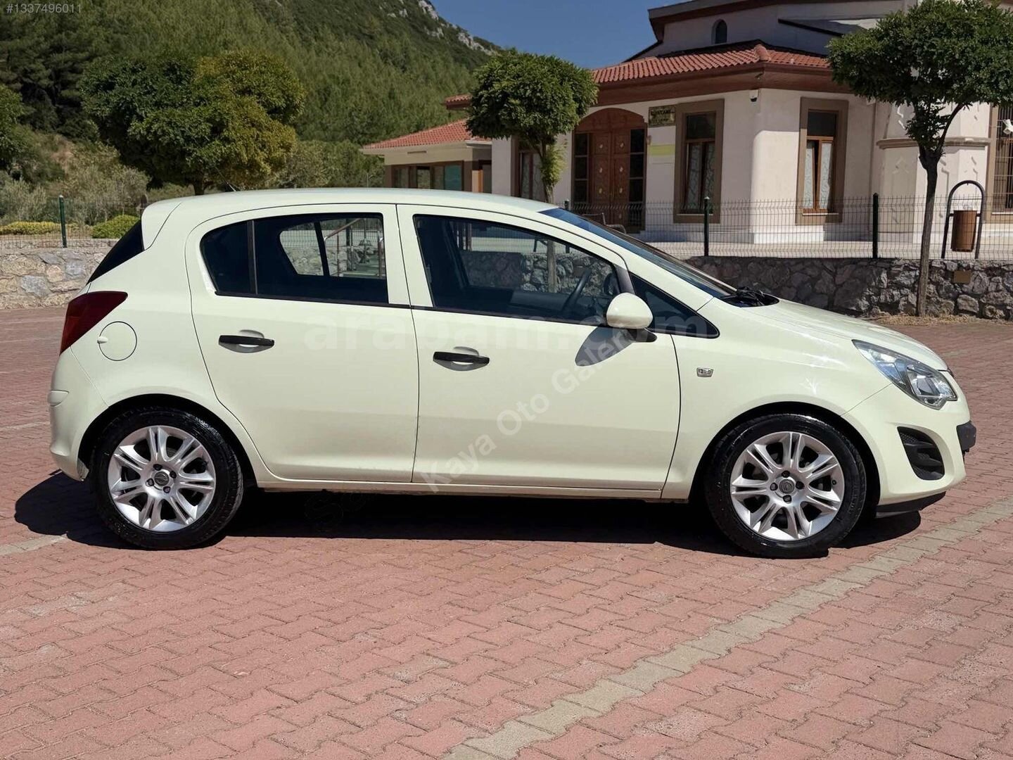 Galeriden Opel Corsa 1.2 Twinport Essentia 2012 Model Muğla 88.600 km Bej 4