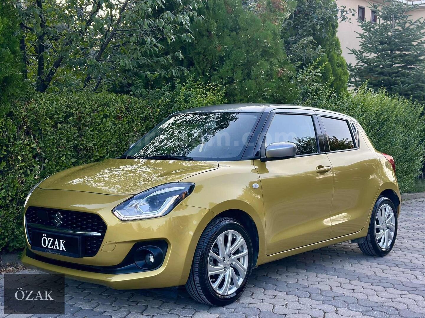 Galeriden Suzuki Swift 1.2 Hibrit GL Techno 2022 Model Kütahya 26.000 km Sarı 4