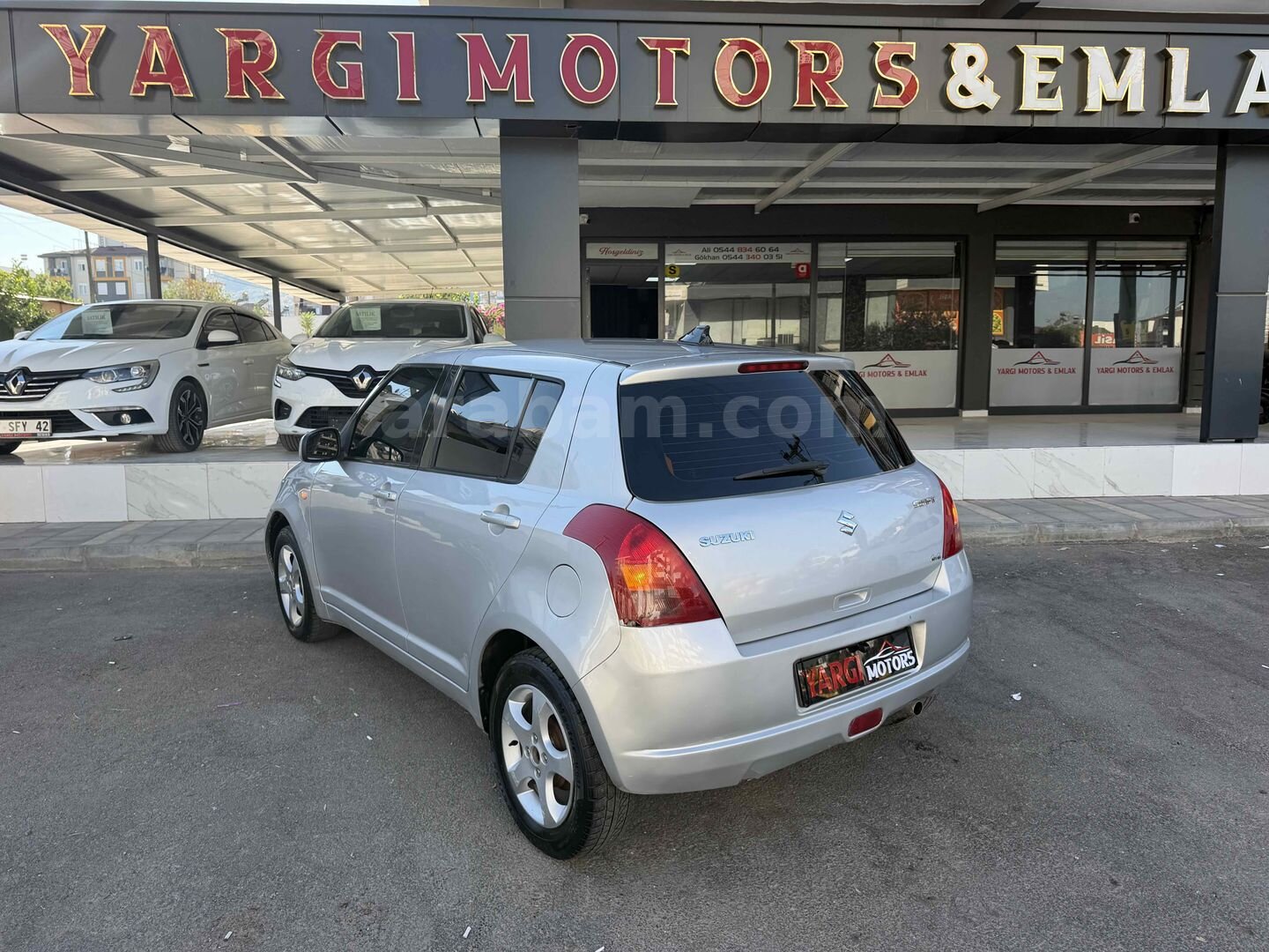 Galeriden Suzuki Swift 1.3 MT 4X2 2006 Model Antalya 220.000 km Gri 4