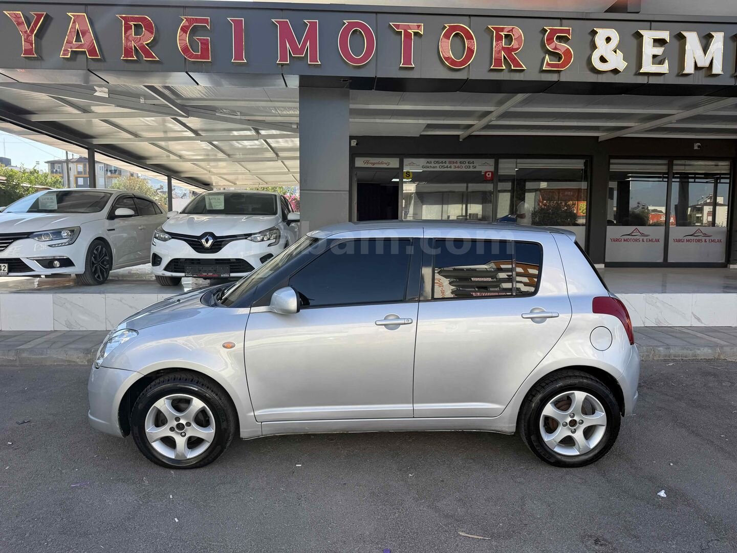 Galeriden Suzuki Swift 1.3 MT 4X2 2006 Model Antalya 220.000 km Gri 2