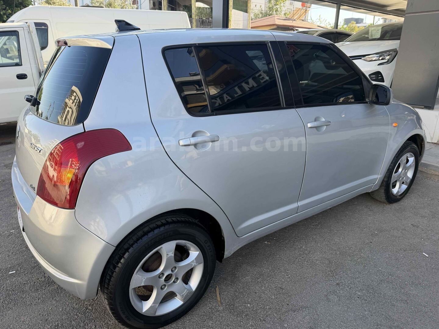 Galeriden Suzuki Swift 1.3 MT 4X2 2006 Model Antalya 220.000 km Gri 6