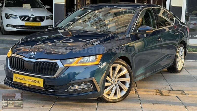 Galeriden Skoda Octavia 1.5 e-Tec Prestige 2020 Model Gaziantep 117.000 km Mavi