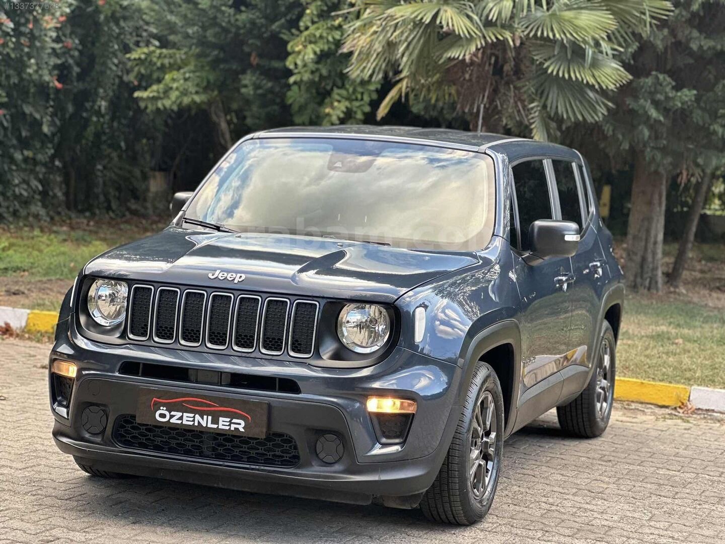 ÖZENLER OTO'DAN HATASIZ JEEP RENEGEDE 2