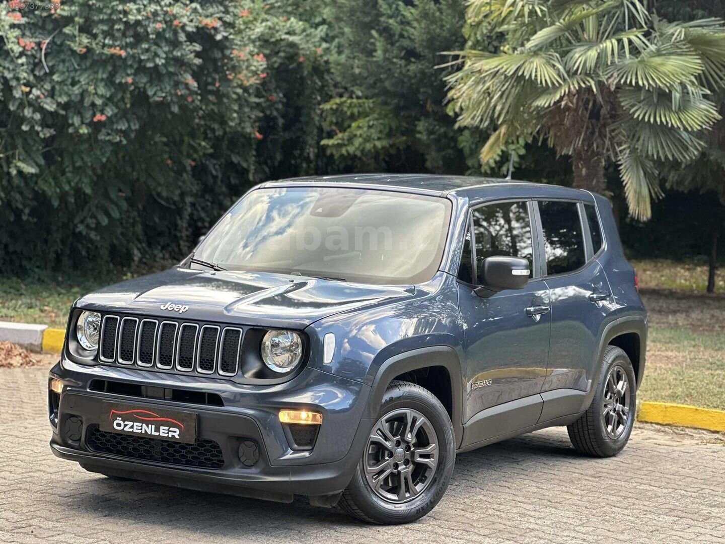ÖZENLER OTO'DAN HATASIZ JEEP RENEGEDE 6