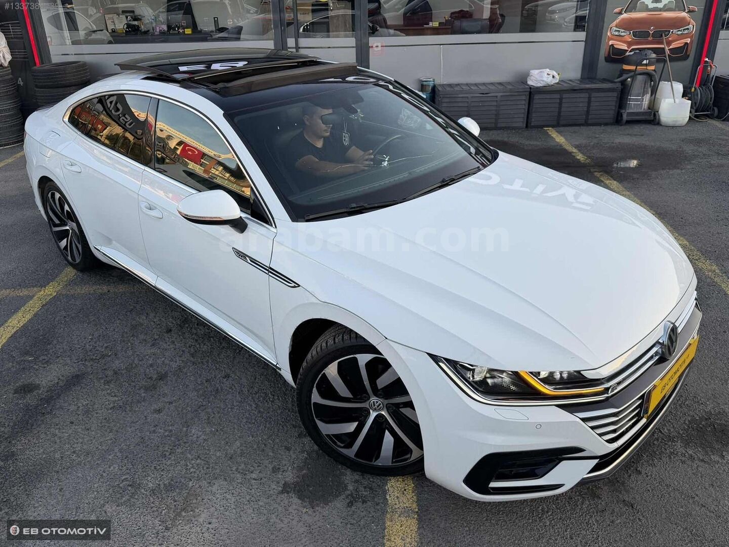 Galeriden Volkswagen Arteon 1.5 TSI R Line 2018 Model İstanbul 92.000 km Beyaz 2