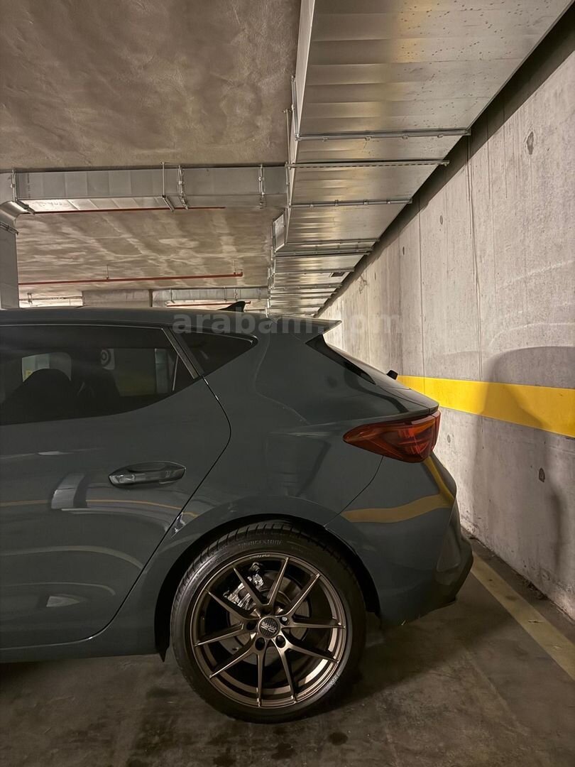 Sahibinden Cupra Leon 1.5 eTSI Standart 2024 Model İstanbul 6.002 km Mavi 2