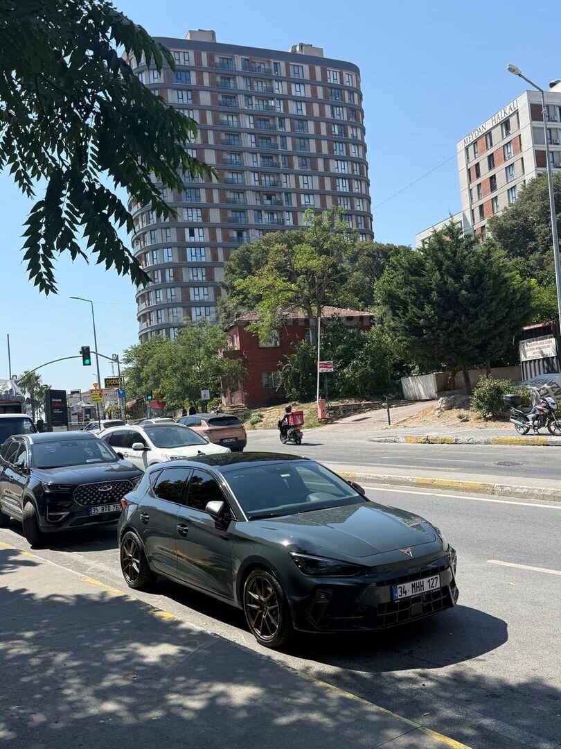 Sahibinden Cupra Leon 1.5 eTSI Standart 2024 Model İstanbul 6.002 km Mavi 6