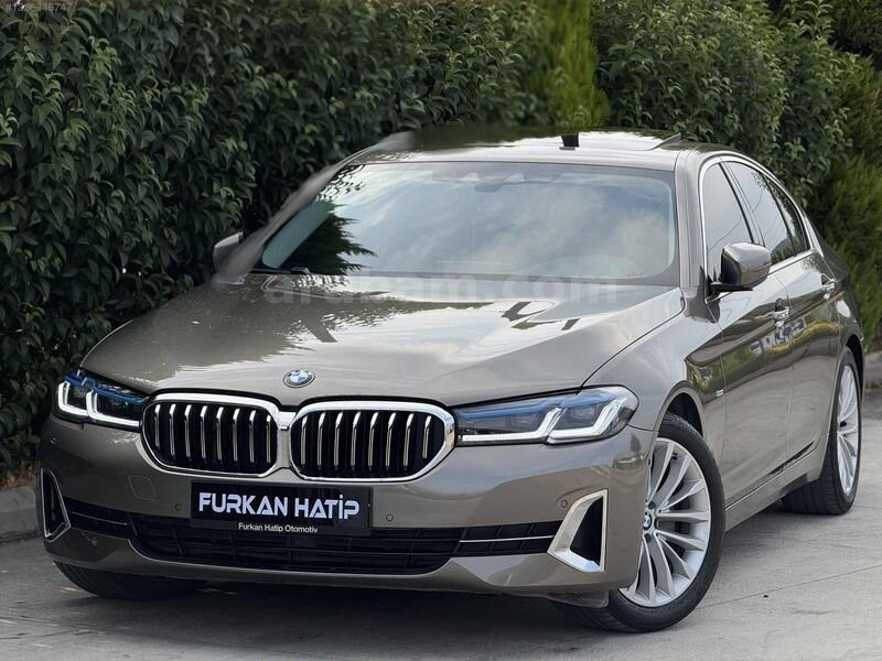 2018 BMW 520i Luxury Line+TABA+FACELİFE+HAYALET+NEX100+VAKUM