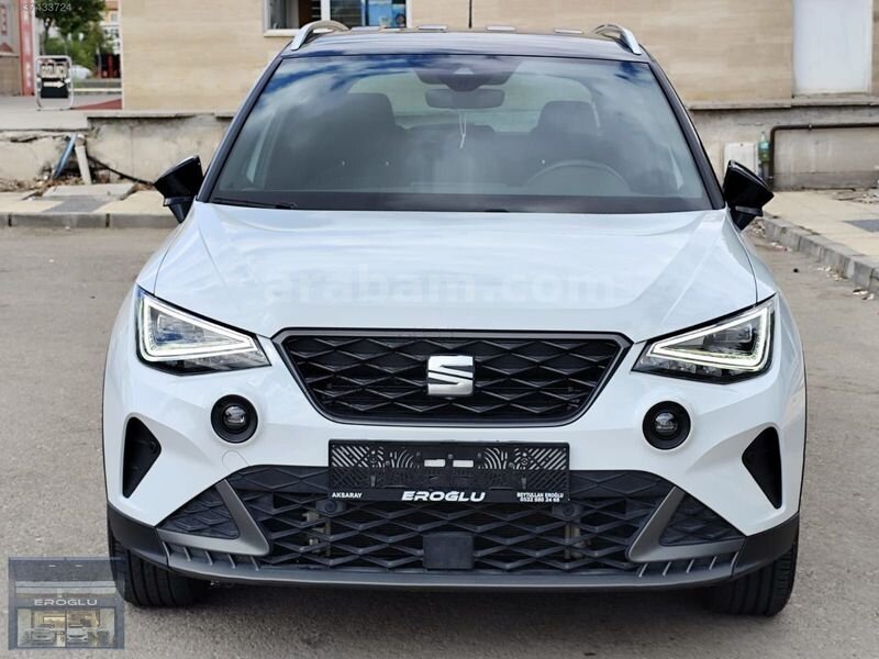 Galeriden Seat Arona 1.0 EcoTSI FR 2024 Model Aksaray 30.000 km Beyaz