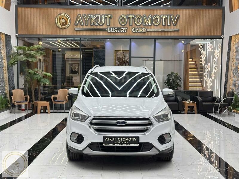BOYASIZ 2018 KUGA 1.5 TDCİ DİZEL TİTANİUM OTOMATİK