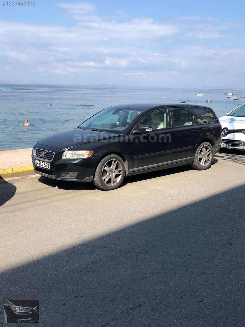 Galeriden Volvo V50 2.0 D Dynamic 2008 Model İstanbul 276.000 km Siyah 1