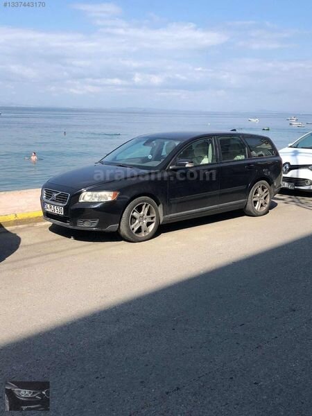 Galeriden Volvo V50 2.0 D Dynamic 2008 Model İstanbul 276.000 km Siyah