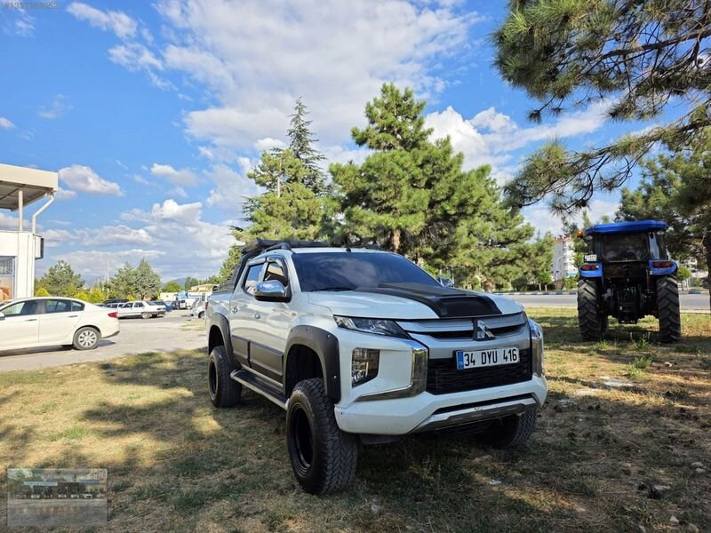 FULL BAKIMLI MASRAFSIZ 4X4 L 200