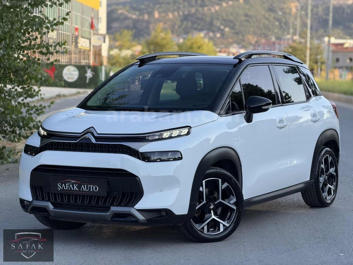 ŞAFAK AUTO BOYASIZ 14 BİN KM'DE CAM TAVAN FİNANSMAN&K KARTI 12 3