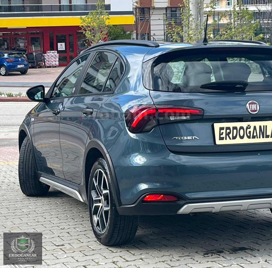 ERDOĞANLAR MOTORSDAN 2023 HATASIZ BOYASIZ DEĞİŞENSİZ EGEA CROSS 5