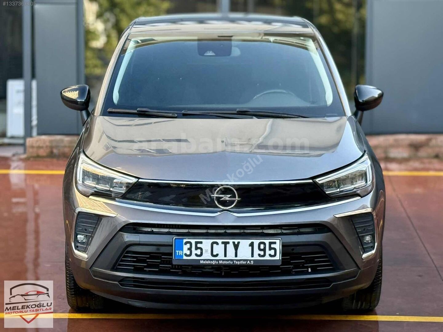 İLK ELDEN 1 PARÇA LOKAL BOYALI 2023 98 BNDE OTOMATİK XENON/G.GRŞ 2