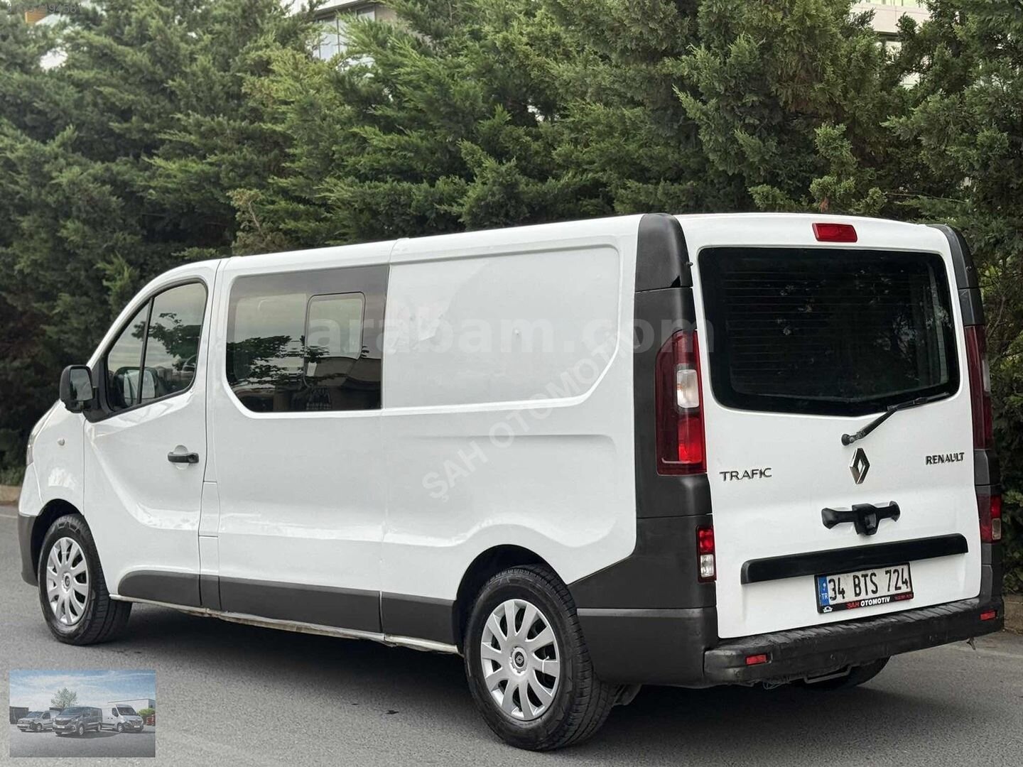 Galeriden Renault Trafic 1.6 DCI Grand Confort 2015 Model İstanbul 20.000 km Beyaz 4