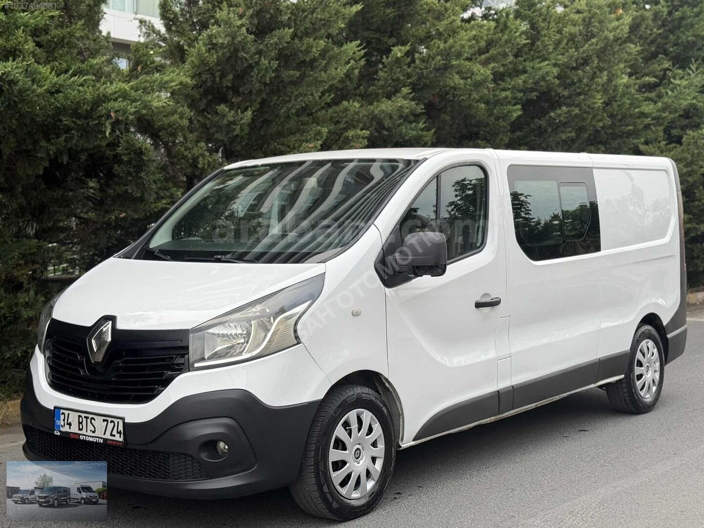 Galeriden Renault Trafic 1.6 DCI Grand Confort 2015 Model İstanbul 20.000 km Beyaz 3