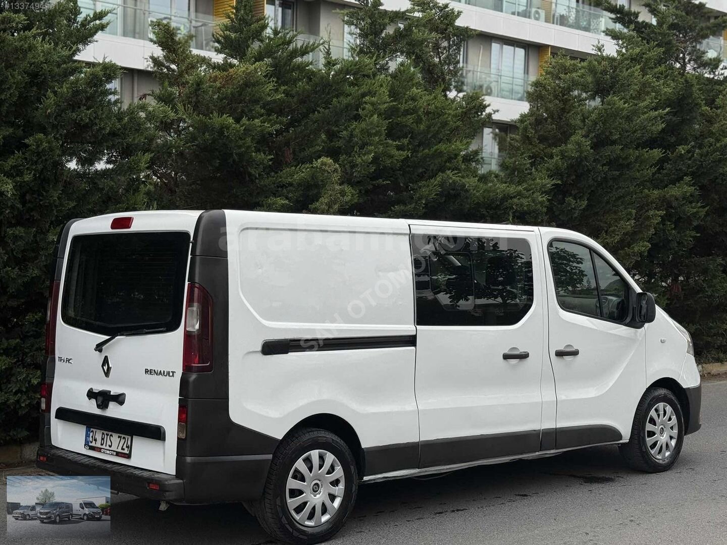 Galeriden Renault Trafic 1.6 DCI Grand Confort 2015 Model İstanbul 20.000 km Beyaz 6