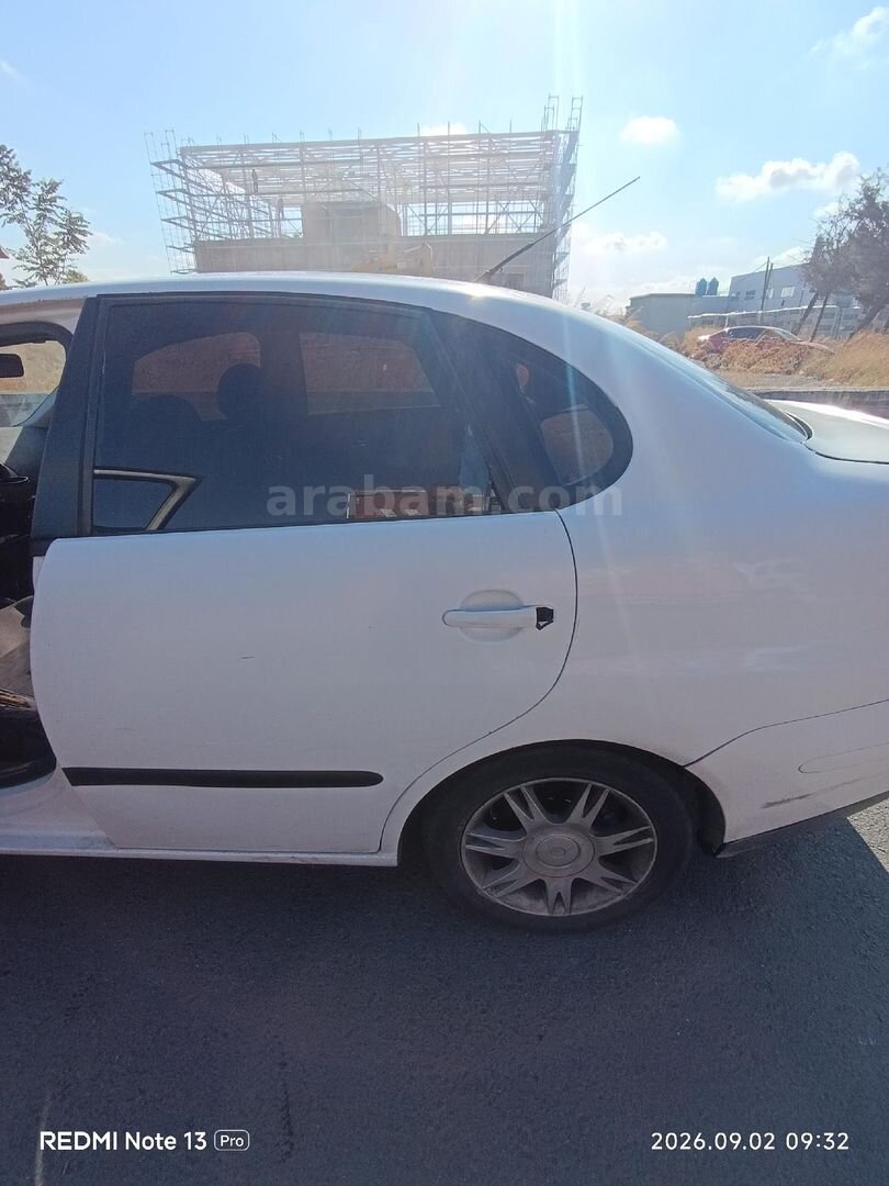 Sahibinden Seat Cordoba 1.4 TDI Signo 2004 Model İstanbul 334.750 km Beyaz 4