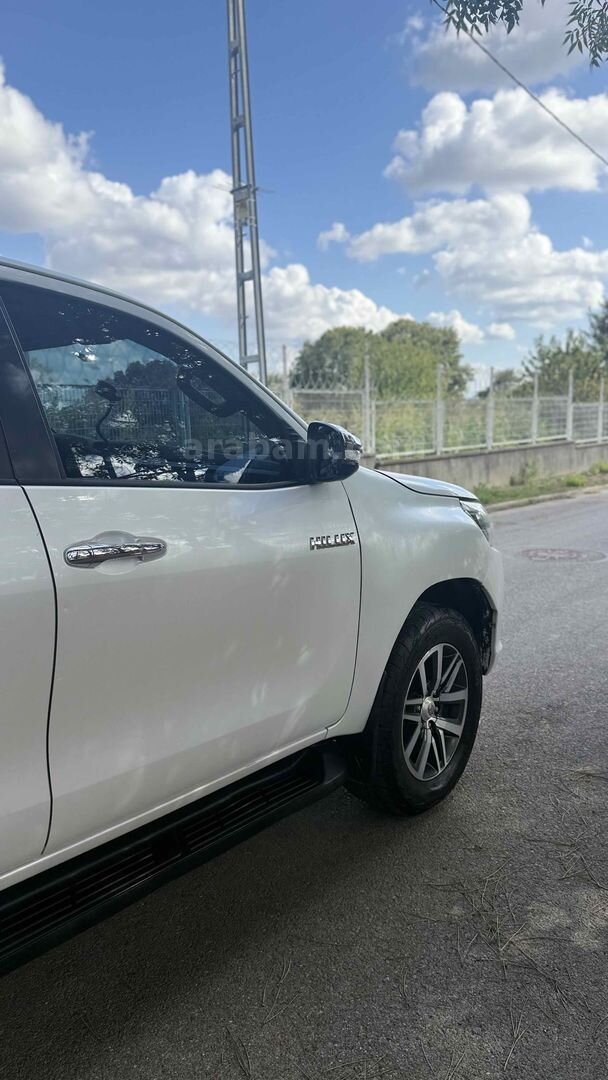2015 TOYOTA HILUX 4x2 ADVANCE – DİRİ • TEMİZ • MASRAFSIZ 2.4 4*2 5