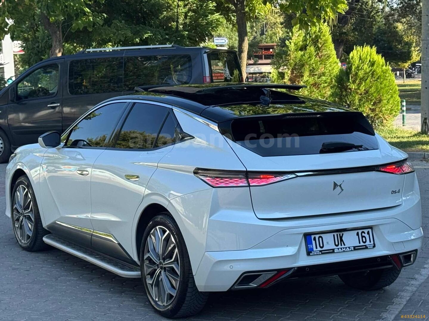 Galeriden DS Automobiles DS4 1.5 BlueHDi Trocadero 2022 Model Balıkesir 85.500 km Beyaz 5