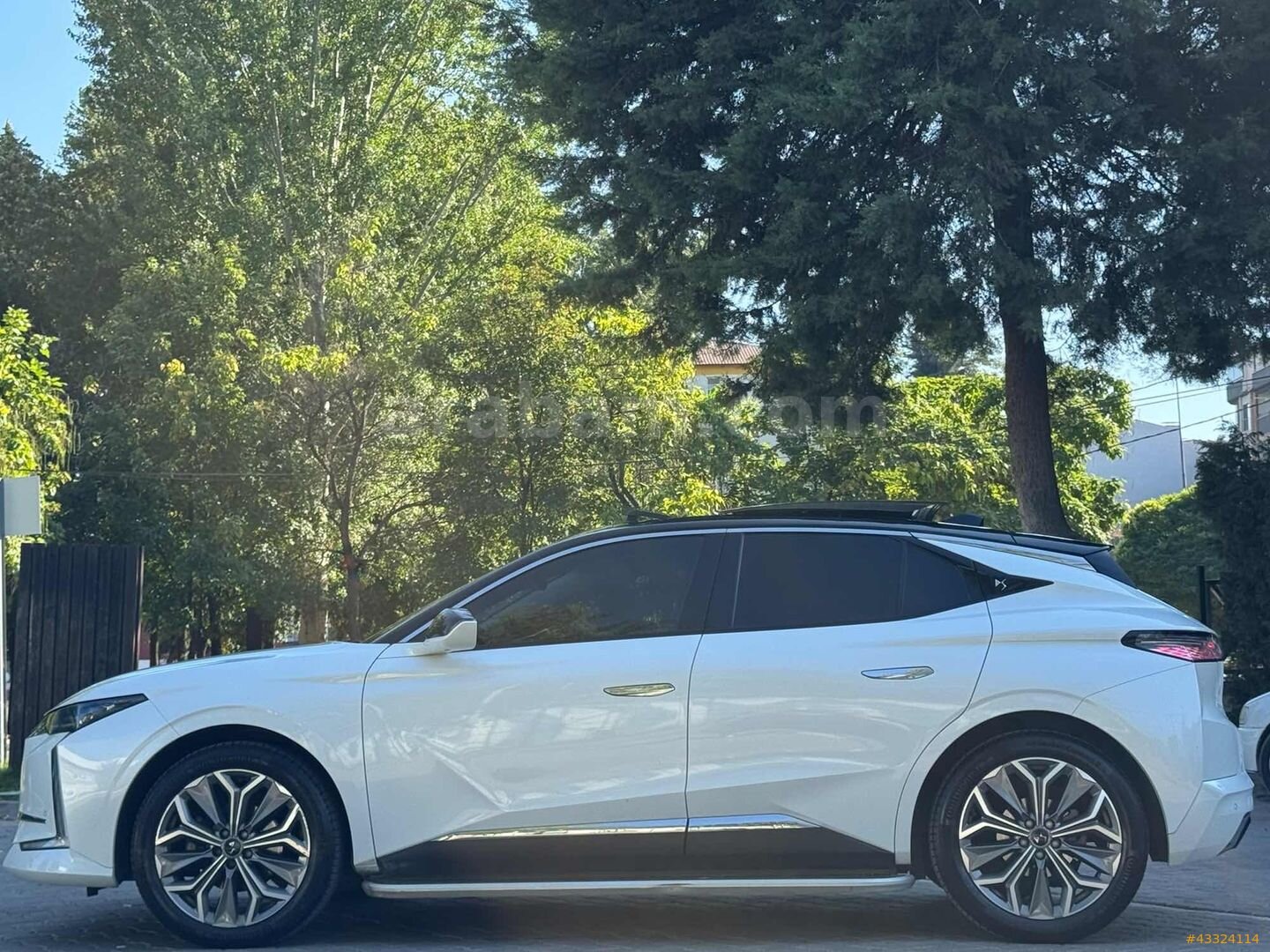 Galeriden DS Automobiles DS4 1.5 BlueHDi Trocadero 2022 Model Balıkesir 85.500 km Beyaz 4