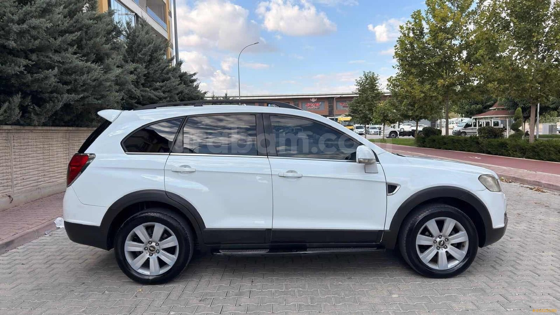 2011 MODEL TESLA EKRAN DEĞİŞENSİZ ARAÇ SUNROOFLU 7 KİŞİLİK 2
