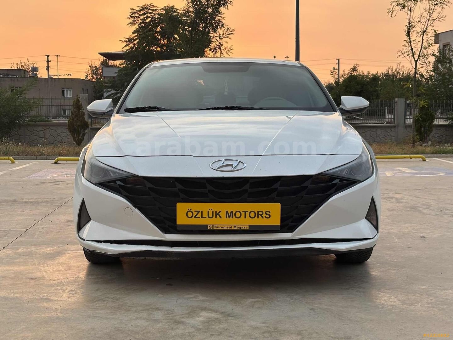 Galeriden Hyundai Elantra 1.6 MPI Style 2022 Model Hatay 181.000 km Beyaz 2