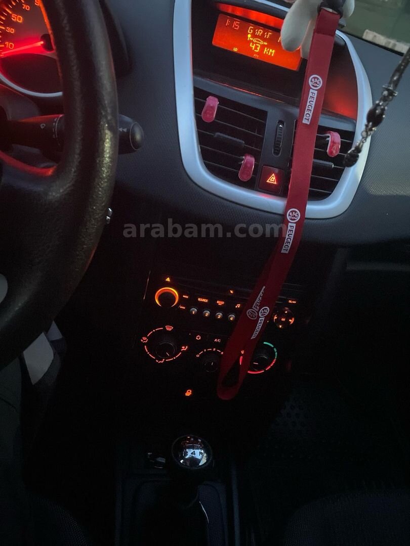 Sahibinden Peugeot 207 1.4 VTi Trendy 2010 Model Ankara 260.000 km Siyah 2