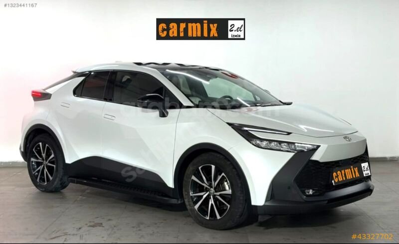 CAM TAVAN C-HR 2024 Hybrid 26Bin Km BOYASIZ Fabrika Garantili