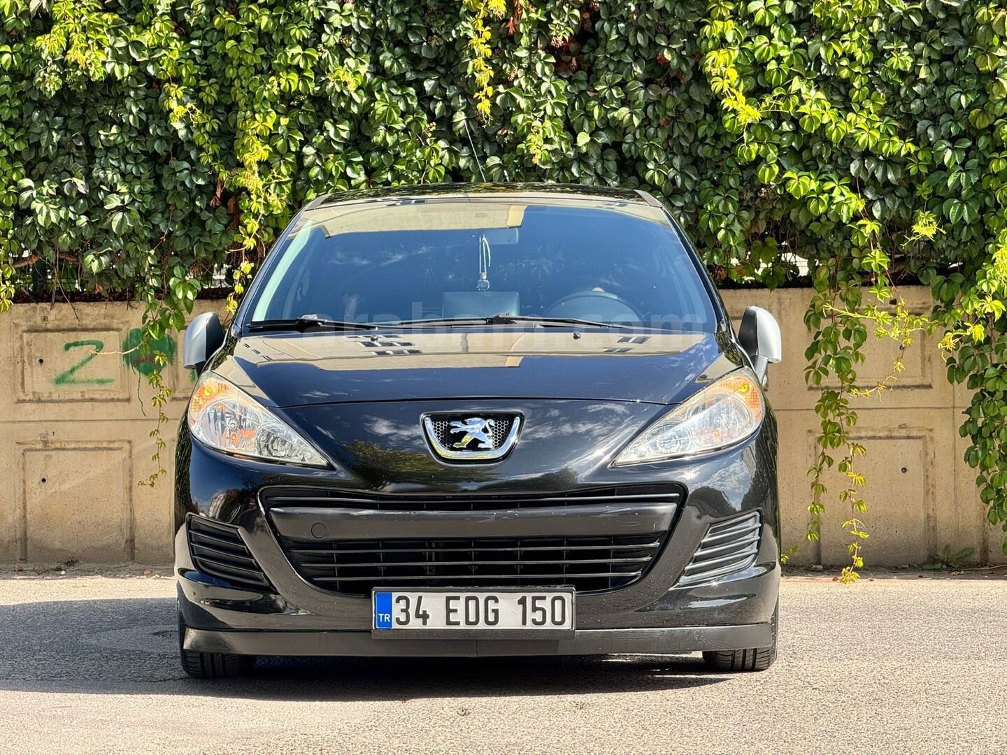 Sahibinden Peugeot 207 1.4 Comfort 2011 Model Afyonkarahisar 217.000 km Siyah 2