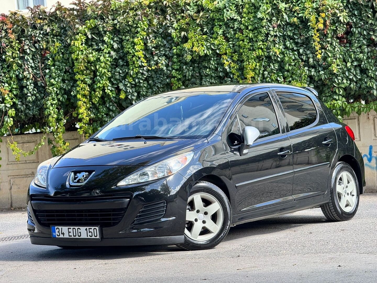 Sahibinden Peugeot 207 1.4 Comfort 2011 Model Afyonkarahisar 217.000 km Siyah 3