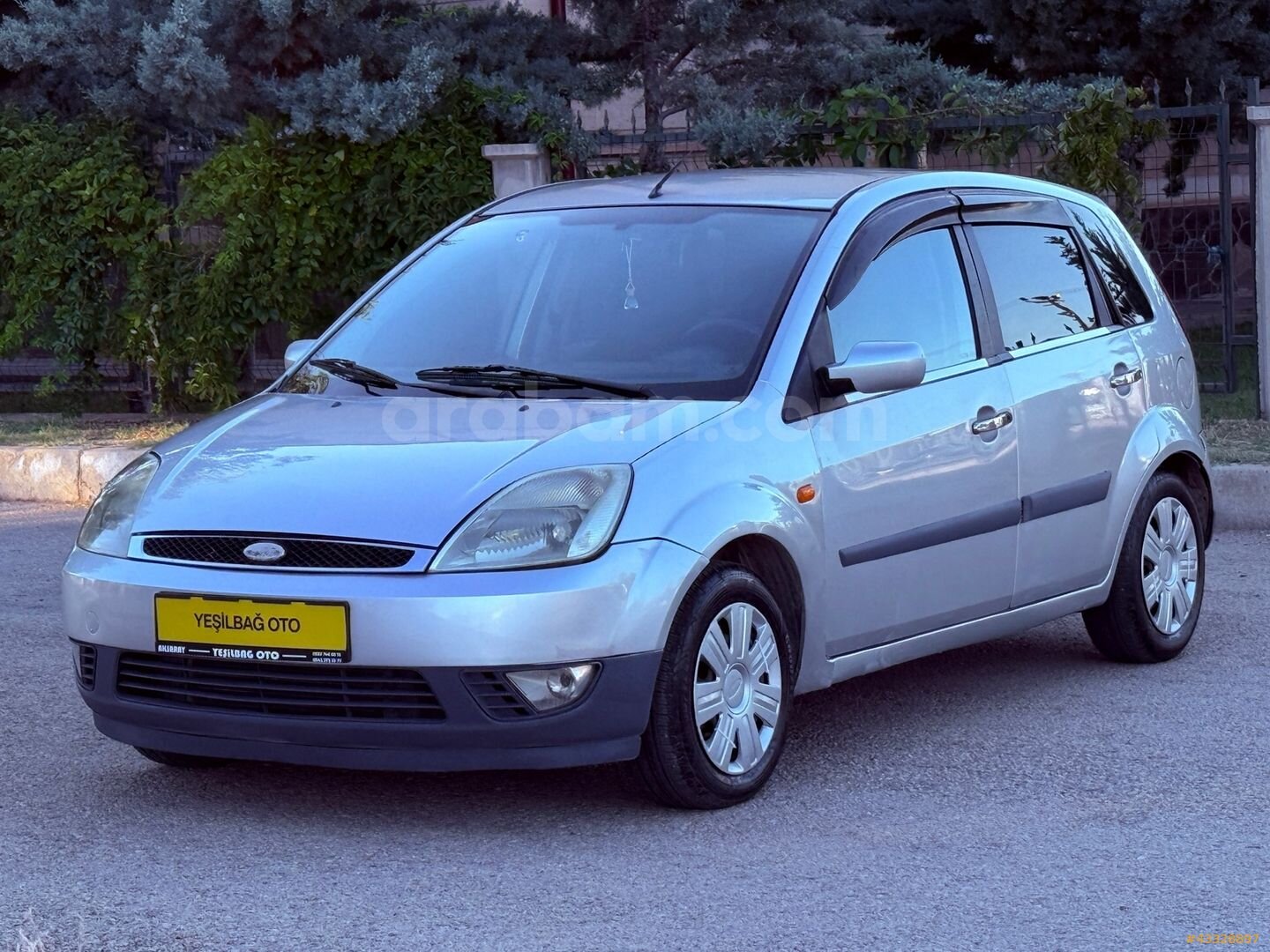 Galeriden Ford Fiesta 1.4 TDCi Comfort 2004 Model Aksaray 280.000 km Gri 5