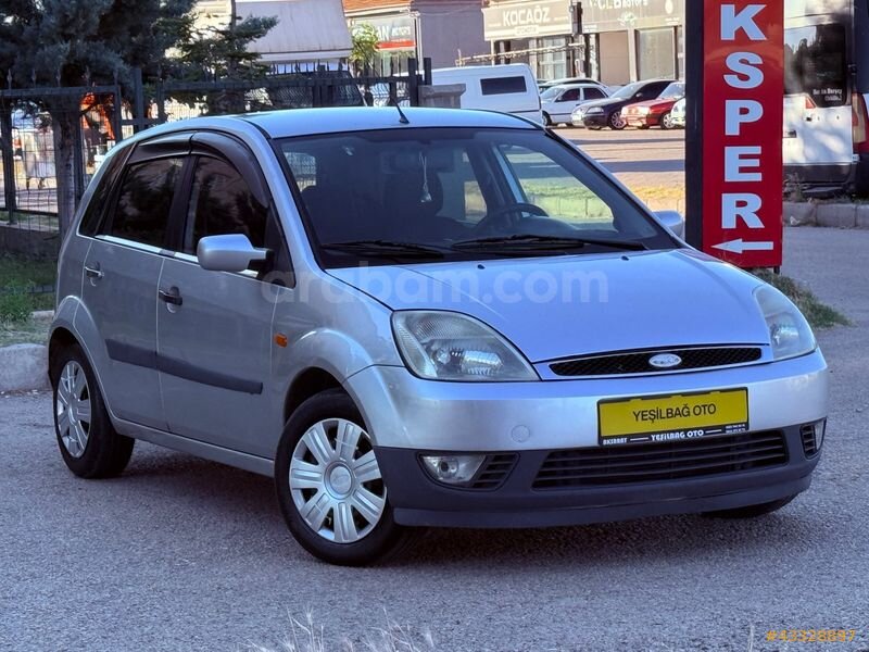 Galeriden Ford Fiesta 1.4 TDCi Comfort 2004 Model Aksaray 280.000 km Gri