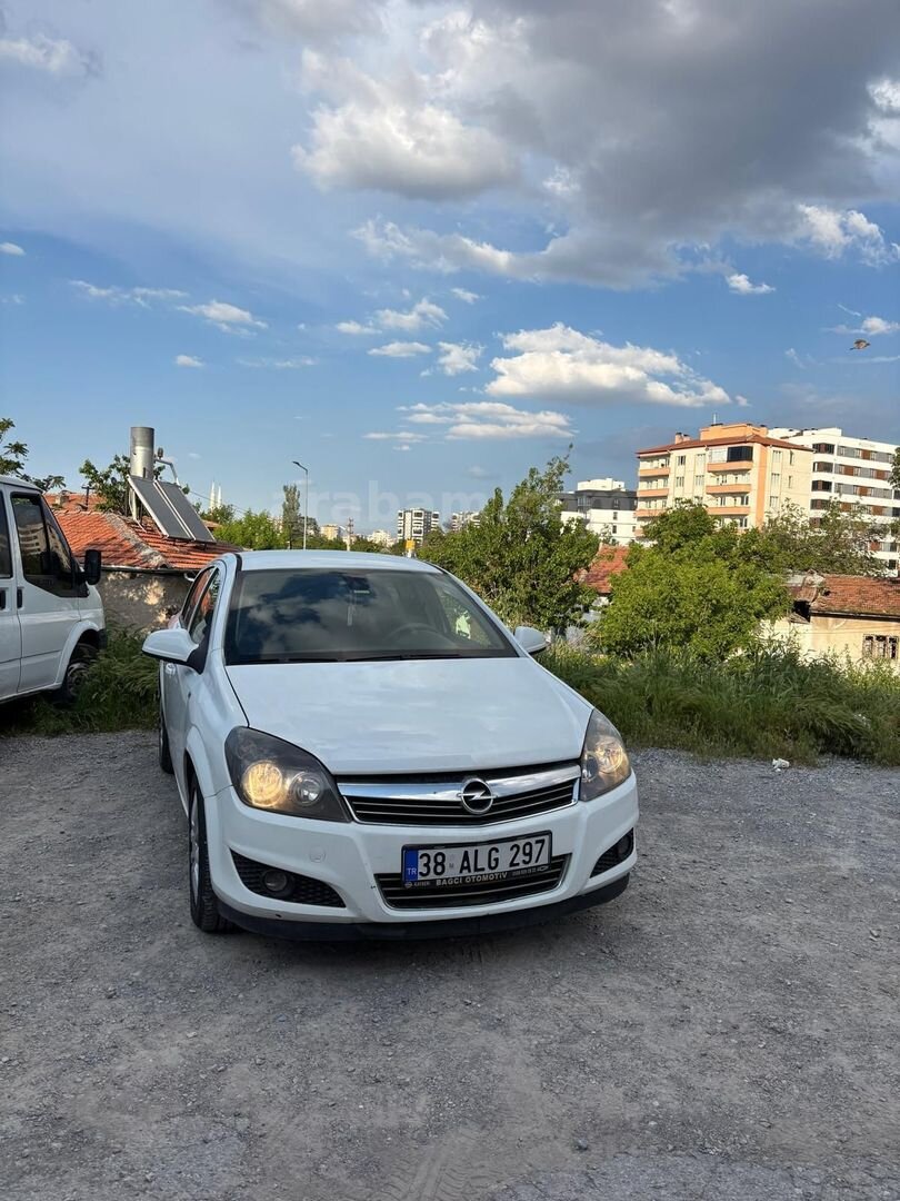 Sahibinden Opel Astra 1.6 Essentia 2012 Model Kayseri 223.500 km Beyaz 4