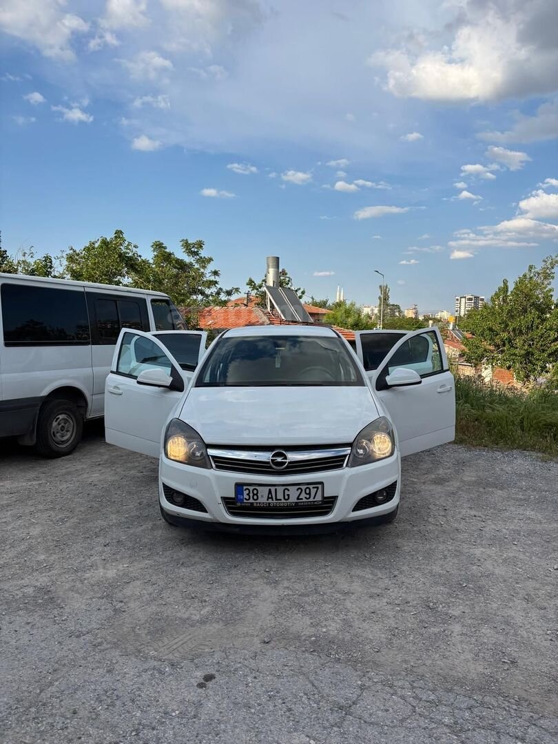 Sahibinden Opel Astra 1.6 Essentia 2012 Model Kayseri 223.500 km Beyaz 1