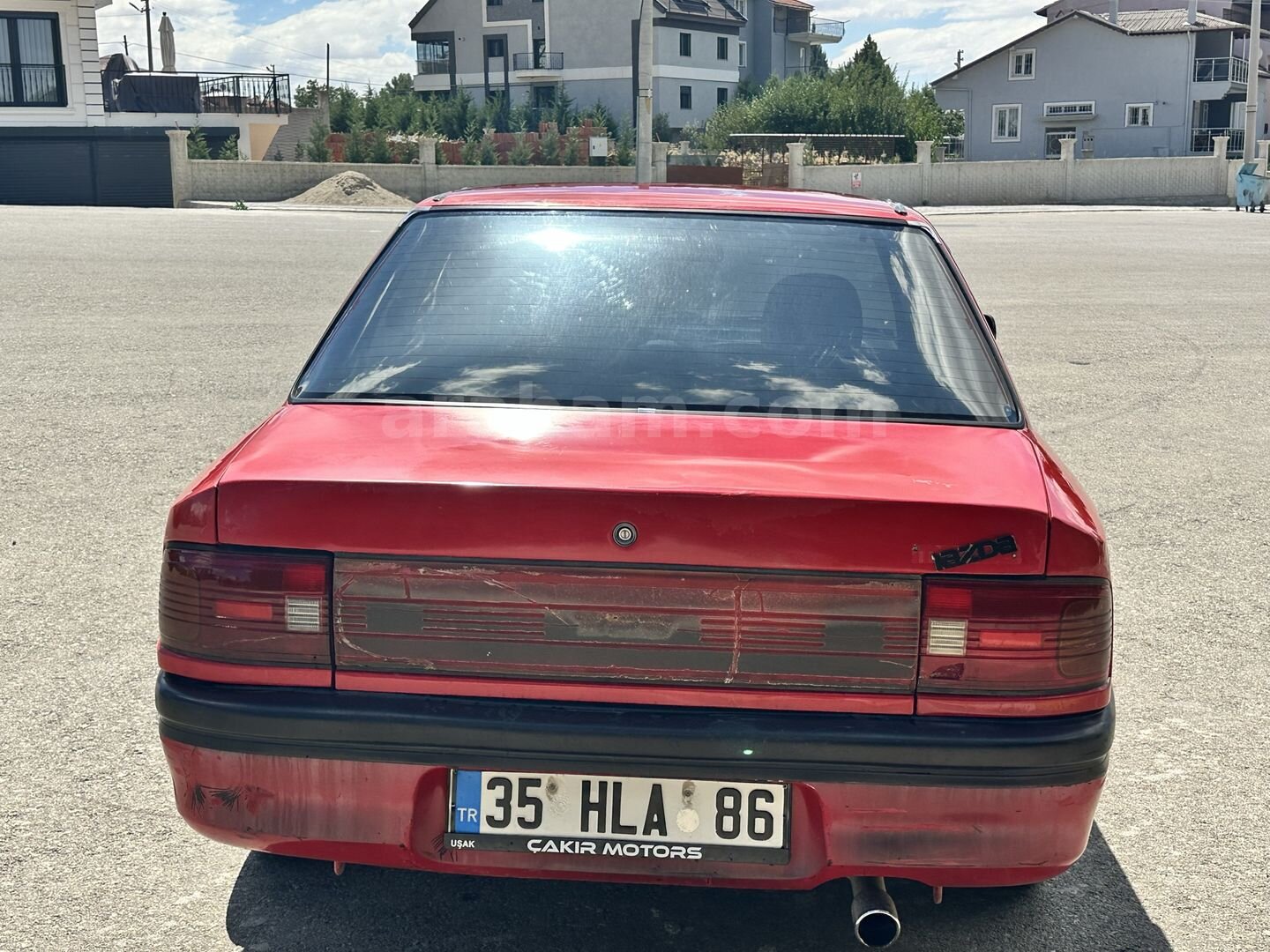 Galeriden Mazda 323 1.6 GLX 1994 Model Uşak 420.000 km Kırmızı 6